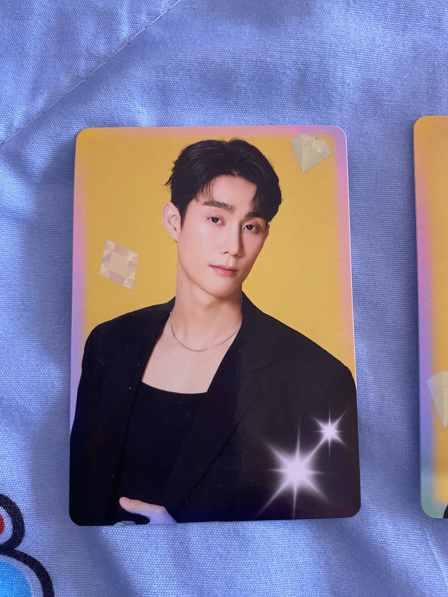 ใบละ60฿เดินทาง40฿
สอบถามได้ค้าบ 
#ตลาดนัดฟอสบุ๊ค
#ตลาดนัดgmm 
#ตลาดนัดgmmtv