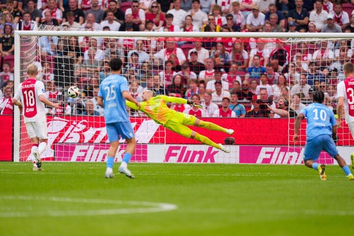 Thanks for everything, Sontje Hansen. PSV legend for ever!