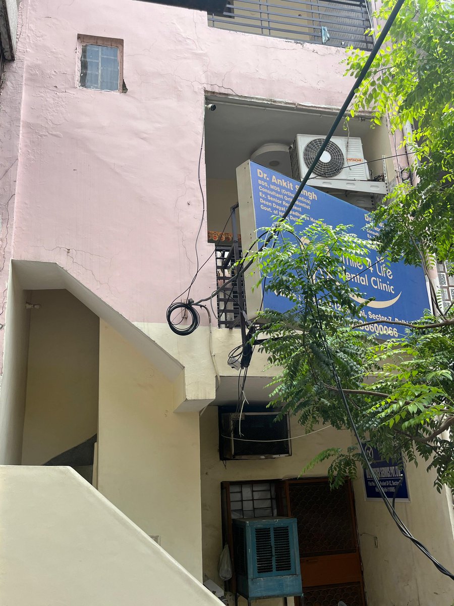 Tarun98546241's tweet photo. @MCD_Delhi I have already complaint against this property 20 days back 3rd floor is illegal. When he complaint against my 3ft balcony mcd will come in 2-3 days &amp; broke all with grills and remove my plants frm stairs area and no action against him even dc not met with us. https://t.co/HwN272tTmM
