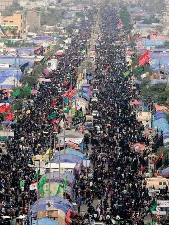تنها جایی که چه روز باشه چه شب قمر و شمس رو به روی هم قرار دارن بین الحرمین ِ....                          
#حب_الحسین_یجمعنا
#ملت_حسینی