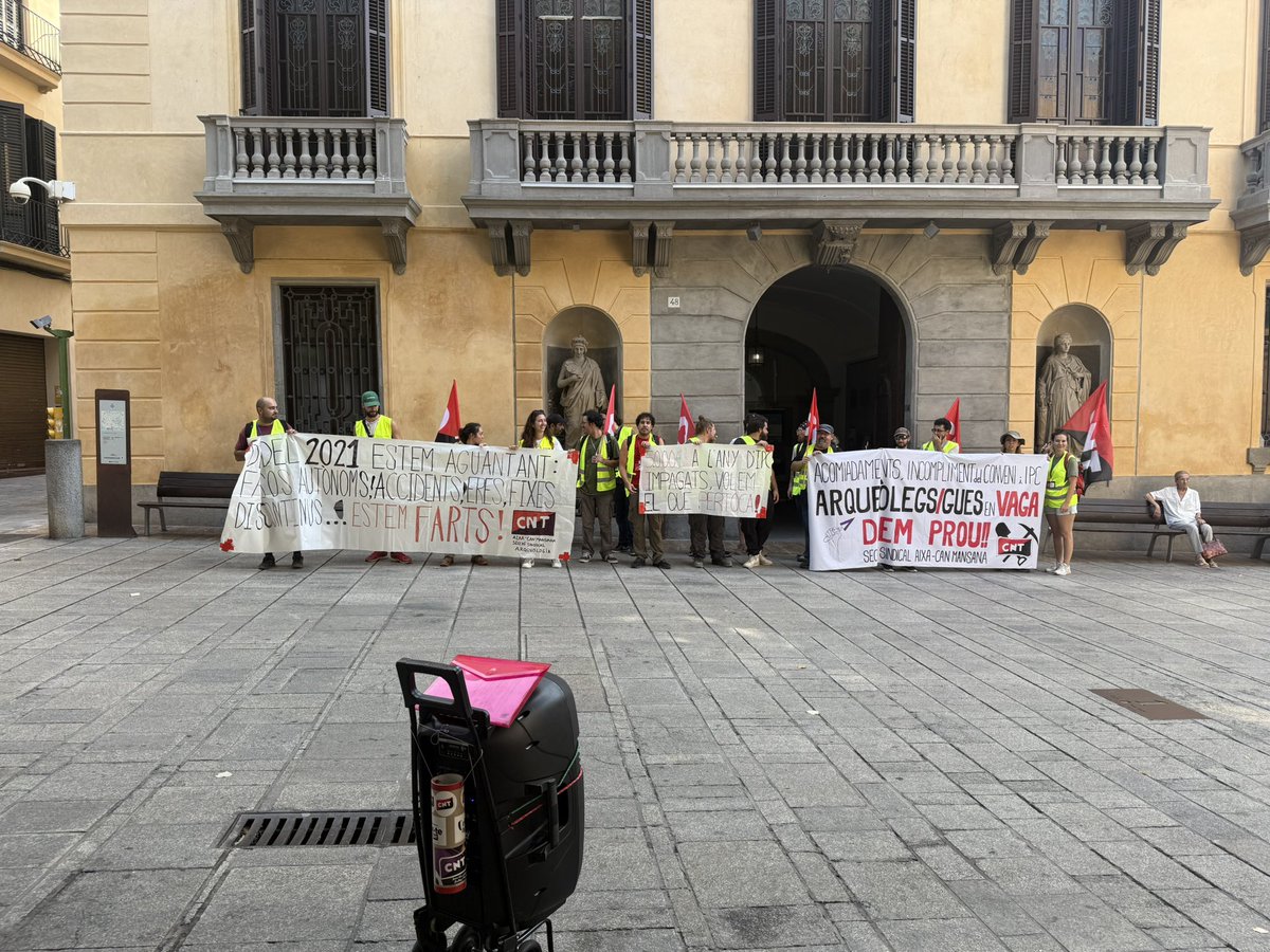 Huelga indefinida de trabajadoras y  trabajadores del sector de arqueología en Can Masana, en el polígono industrial de Rocafonda. En Mataró