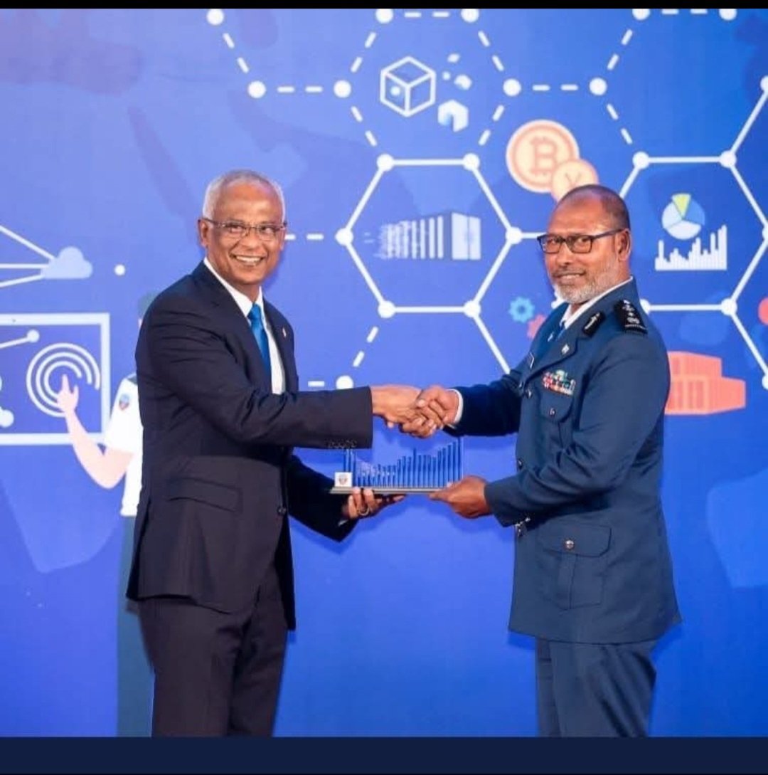 Abdulla Shareef (@abdullash4reef) on Twitter photo 