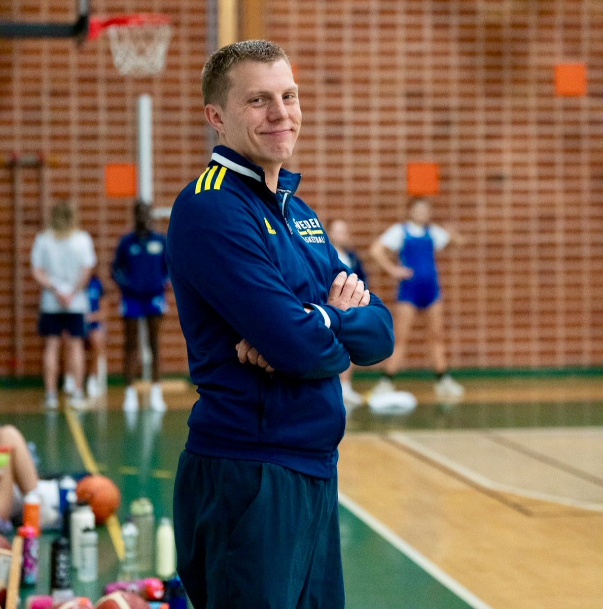 I’ve spent my summer with Sweden’s youngest national teams – the U15s. This was my third summer involved, and each year we’ve worked to sharpen the program.
Here’s a quick look at how we approached things in 2025. 🧵👇