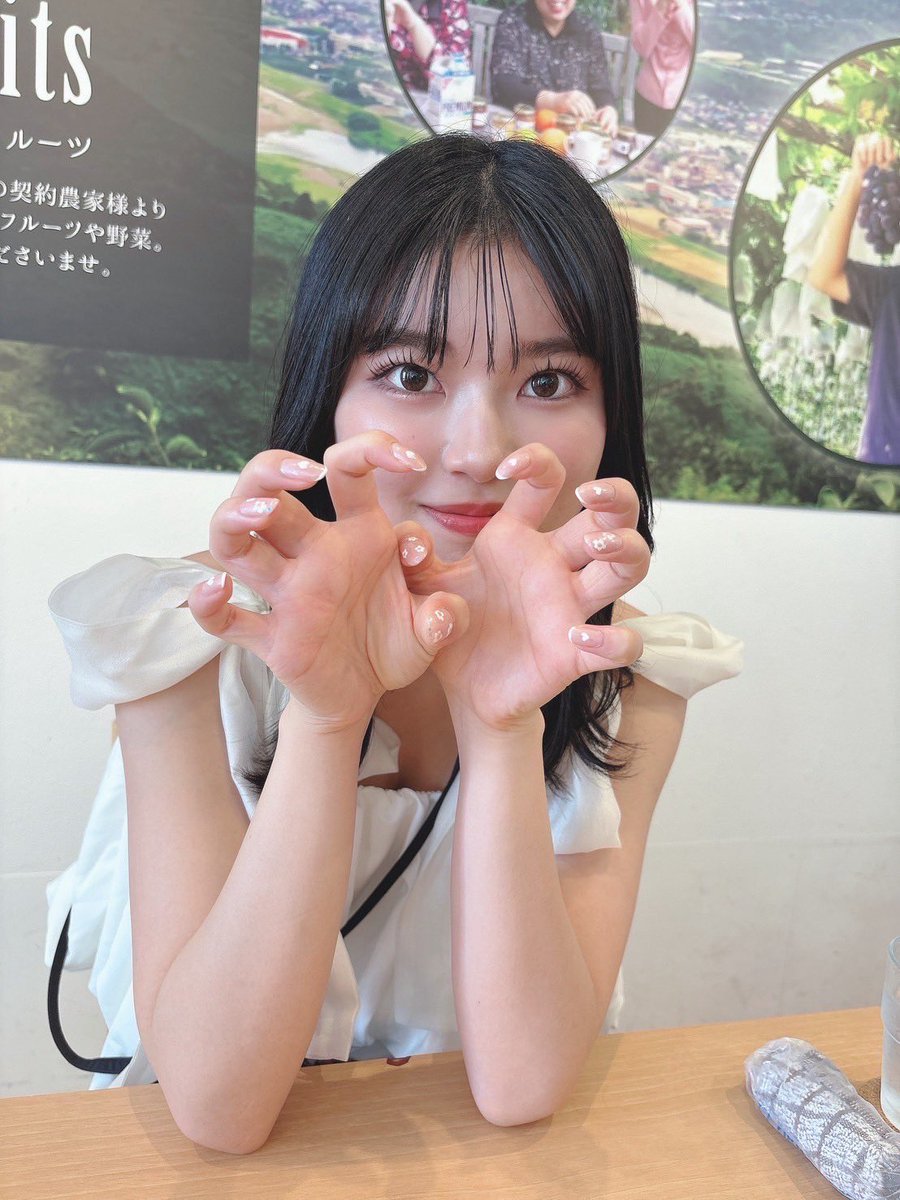 kojii7627's tweet photo. Which one do you like? Oh, oh. Girls are jealous, sorry. Which one do you like? Oh, oh. Let's decide first, that girl or me? Which one is your love interest? #KuroshimaSakura #黒島咲花 #NMB48 #さっくとっく #WhichOne Just follow Sakuchan for now. 🥰
https://t.co/sFQ1HGoqK7 https://t.co/zbVfv7Vf5I