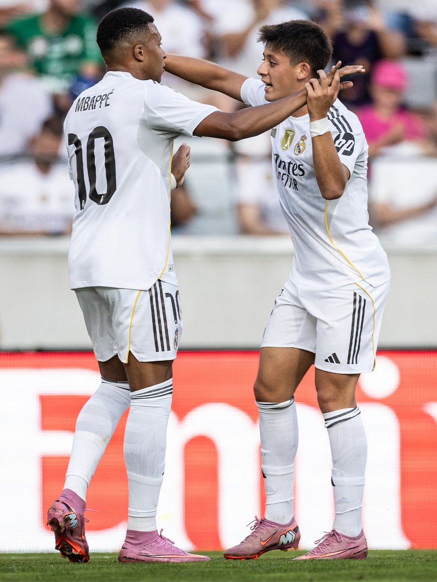 ✨ <a href="/KMbappe/">Kylian Mbappé</a> 🔗 @10ArdaGuler ✨