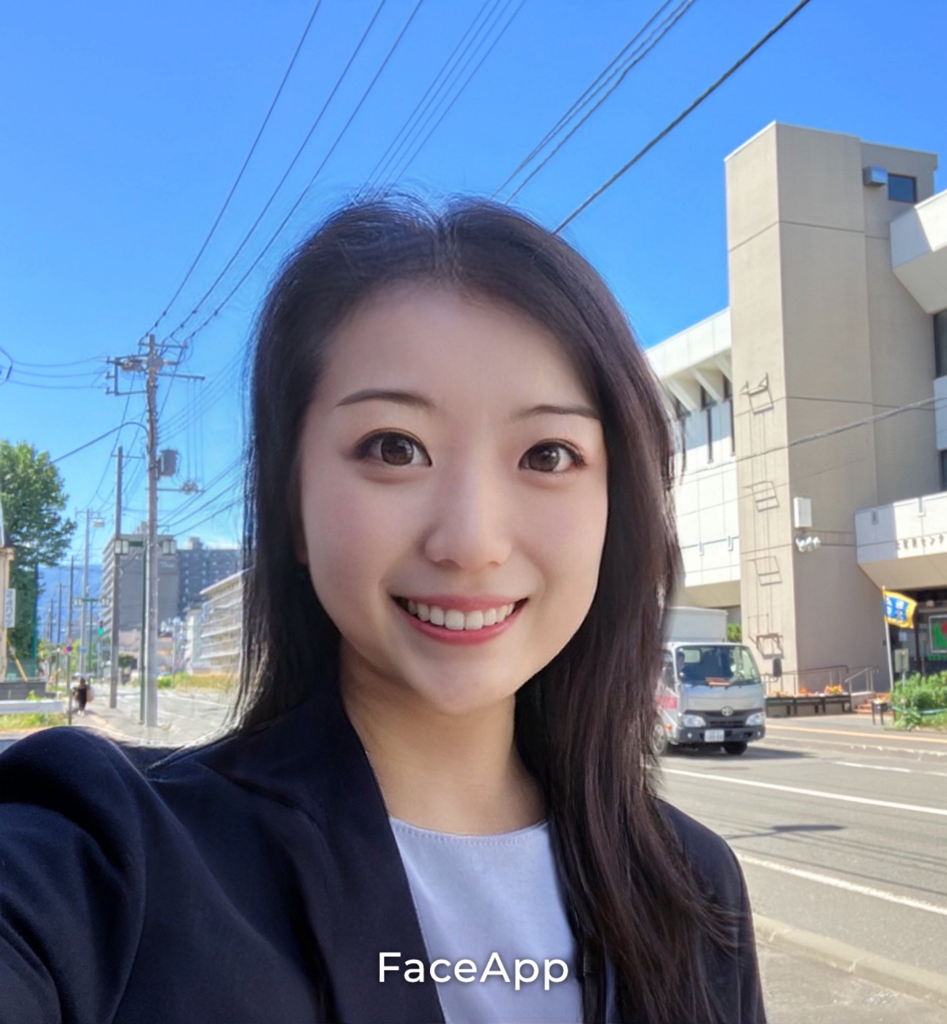 ひとみん SmExiE7x_200x200.jpg