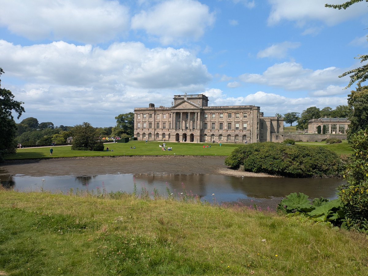 paperback_fox's tweet photo. Last Weekend I had thee absolute best time on my Hen Do at @nationaltrust at Lyme Park 🩷 staff were incredibly delightful and the House &amp; Park were beautiful. Four Months till the big day 👰🏼‍♀️💐🩷 https://t.co/KhNVrbCOSI