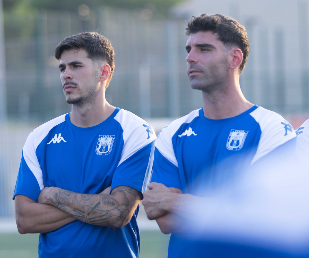uecastelldefels's tweet photo. #PrimerEquipUEC | 🟡🔵

📸 Ja podeu gaudir de la completa GALERIA d'IMATGES de l'inici de la #Pretemporada @uecastelldefels 25-26, a càrrec de @paumascan 

🔗 Totes a https://t.co/YCoKAmEfZf

#SomHiGrocs #2aLligaElit https://t.co/tkOP4miuIY