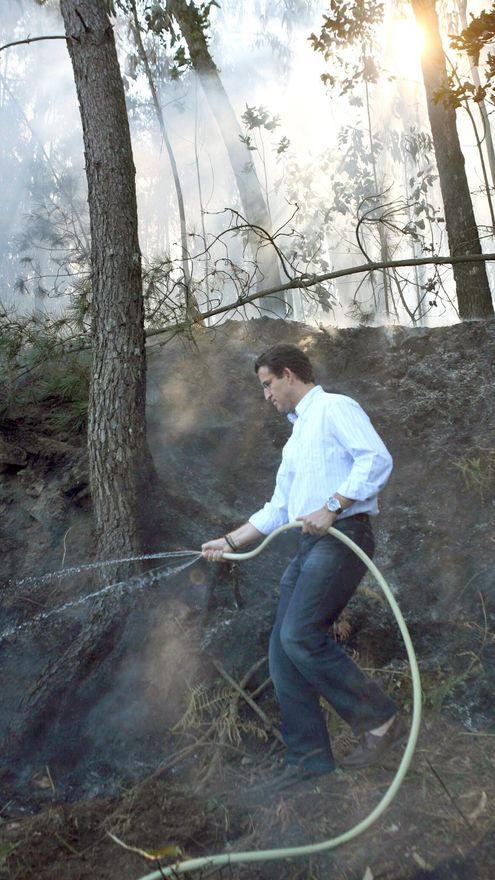 "bos días"

Seica Alberto agora non ve acaído esta foto. Cando o bipartito, si. Polo que sexa.