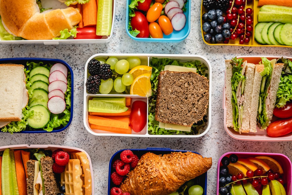 Back2School - UPF-Free Kids’ Lunchboxes
👉 Feeding little bodies with real goodness 👧🧒
Skip the packaged snacks:
🥒 Cucumber sticks + hummus
🍞 Wholegrain wrap with real cheese
🍎 Apple or banana (or their chosen fave!)
Make lunch UPF-free. Start good habits young.
#realfoodsuk