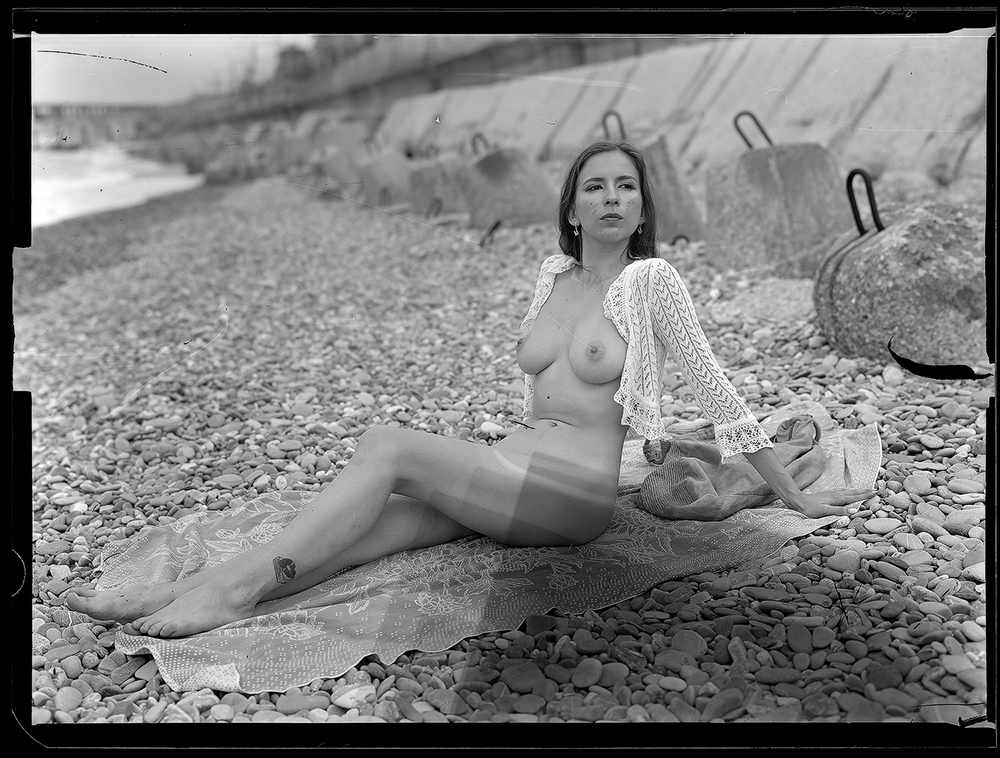 No Name Woman

Wista 45 |  X-Ray Film

All backstage HD  videos and HQ photos can be found on patreon.com/romansilentium

#Wista45 #XRayFilm #largeformat #largeformatfilm #4x5 #4x5film #analog #naked #filmphotography #nude #nude