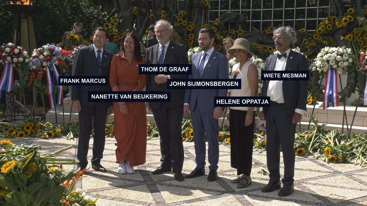 Federatie Indische Nederlanders (@federatieindo) on Twitter photo De activistische <a href="/15augustus1945/">15augustus1945</a>-herdenking, die sinds aantreden Thom de Graaf (D66) als voorzitter onze herdenking verindonesiseert, vraagt dit jaar aan niet-donateurs 3euro om een zitplaats te reserveren. Walgelijke vorm van lijkenpikkerij, waarvan vooral ouderen de dupe zijn De activistische <a href="/15augustus1945/">15augustus1945</a>-herdenking, die sinds aantreden Thom de Graaf (D66) als voorzitter onze herdenking verindonesiseert, vraagt dit jaar aan niet-donateurs 3euro om een zitplaats te reserveren. Walgelijke vorm van lijkenpikkerij, waarvan vooral ouderen de dupe zijn