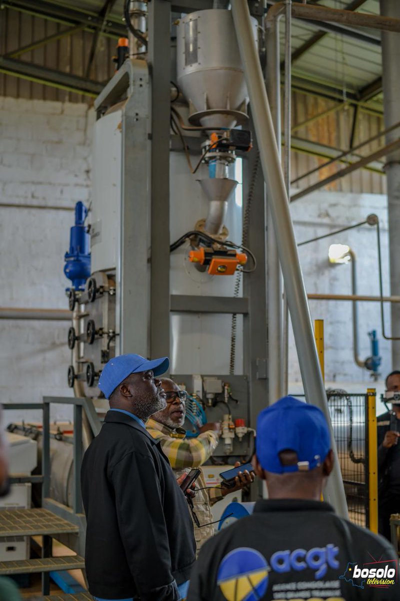 Implantée à Kisangani depuis 2013, à l’initiative de l’ancien président Joseph Kabila, l’usine de fabrication des panneaux d’acier polystyrène des éléments pré-fabriqués composés de deux couches de tôle d’acier et d’un noyau isolant en polystyrène expansé peine toujours à être