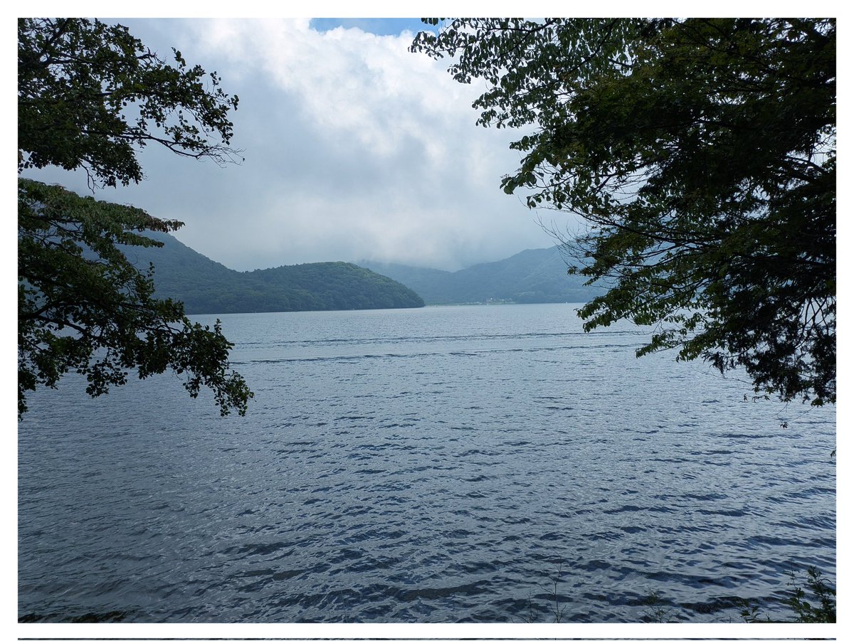 榛名湖。水辺は落ち着く⋯🦢