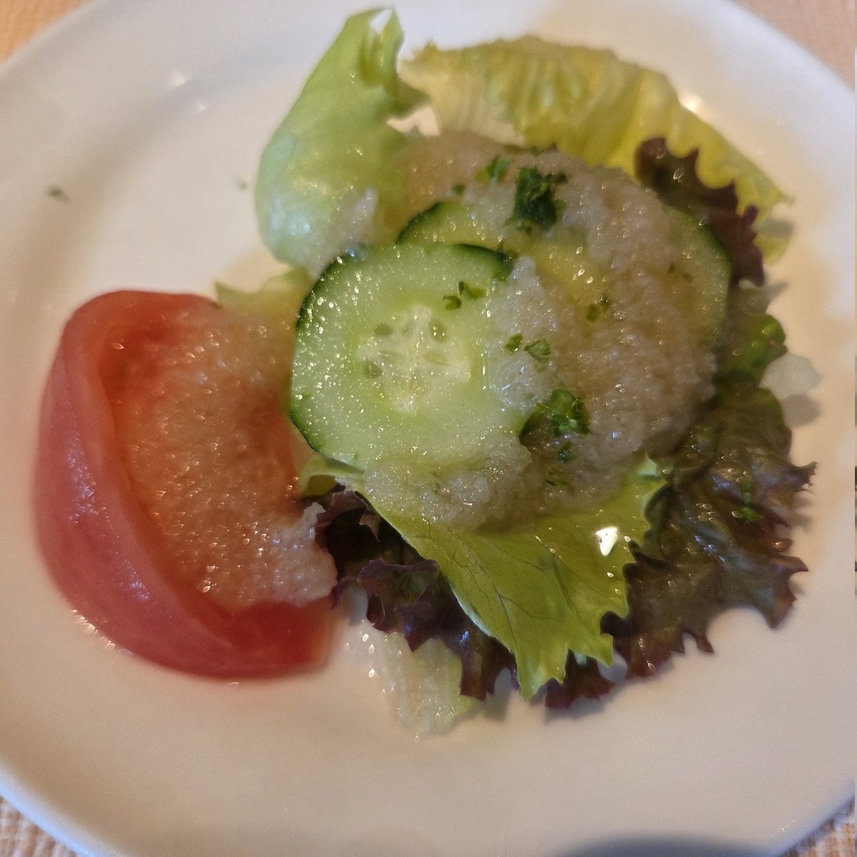 カク・タクミ tweet media