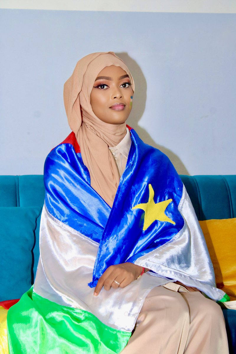 amania_algoni's tweet photo. Bonne fête de l’indépendance🇨🇫
En ce 13 août, je vous souhaite à tous beaucoup de fierté, de joie et d’espoir pour notre belle République Centrafricaine.
Restons unis, solidaires et fiers de nos couleurs. 
Vive la RCA et vive nous tous qui la faisons briller 🇨🇫 https://t.co/g4BxIzzxT8