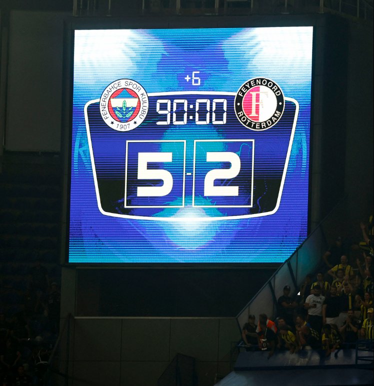 paranoidre⁸ tweet media