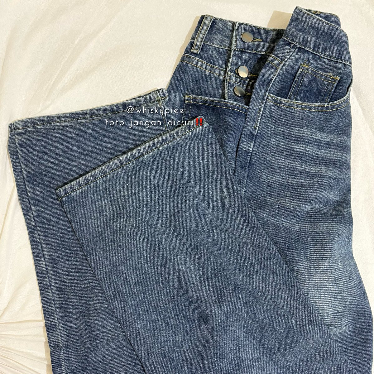 whiskypiee's tweet photo. best local brand jeans worth to buy💯😻 : https://t.co/NnfCCSeeFk