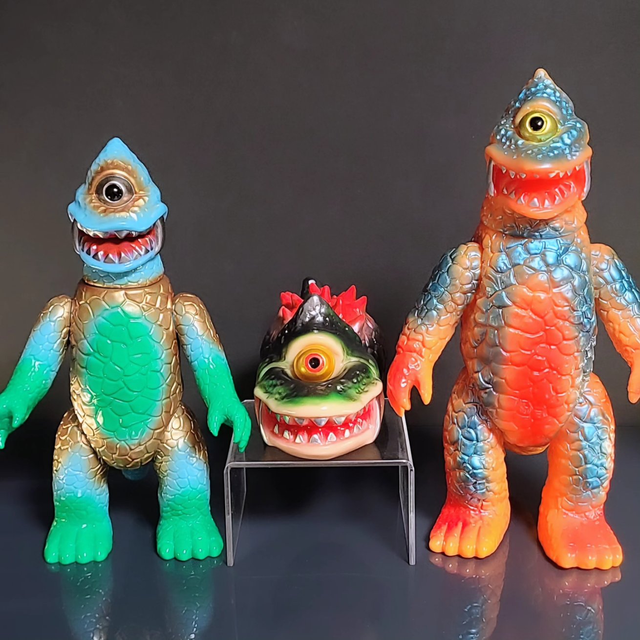 weaktoys - Search / X