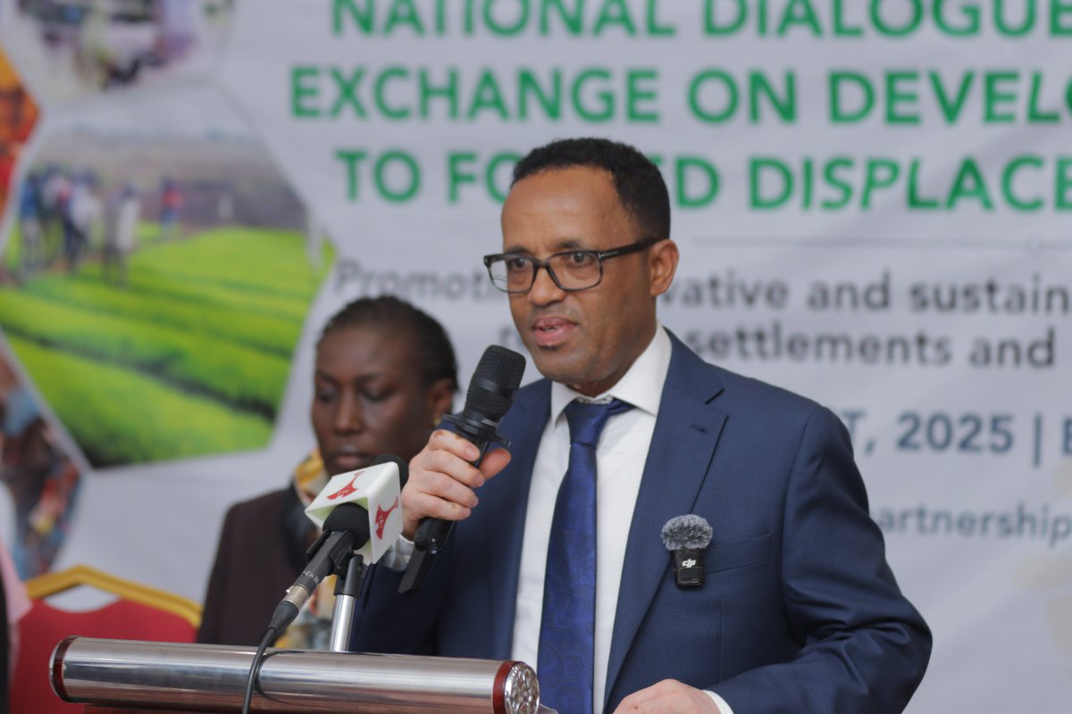 IGADHealthS's tweet photo. 📍#IGADRefugees | Bishoftu, Ethiopia

The @IGADsecretariat has commenced a National Dialogue and Knowledge Exchange on Development Responses to Forced Displacement, in Ethiopia. 

The forum provides a national platform for enhancing synergy, coordination, and complementarity among Development Response to Displacement Impacts Project (DRDIP) Ethiopia, @RRSEthiopia, and other MDAs as part of the whole government approach.

The State Minister for @MoA_Ethiopia, Dr. Melese Mekonen, highlighted the implementation scorecard for the DRDIP II, which has demonstrated tremendous impact on the refugee and the hosting communities across the six regions implementing the Project.  

The effect of the community-driven investments has resulted in accelerated development in refugee-hosting areas that were hitherto ranked below national development indices.

Speaking on behalf of the IGAD @Drworkneh Executive secretary, Mr. Abebaw Bihonegn (@abebaw_bihonegn), IGAD’s Head of Mission for Ethiopia, lauded the bold reforms undertaken by the Government of Ethiopia towards expanding the asylum space and promoting the socio-economic integration of refugees and host communities. 

#IGADSupportPlatform