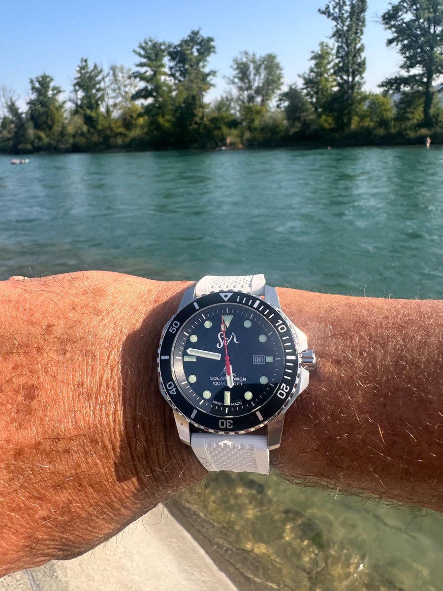 ‘Sol’ Watch pics this week from Italy, Switzerland &amp; Australia

2nd Edition Now in Production

Stunning Swiss Made Solar Watch

Charged on the Matterhorn🇨🇭⌚️😎🏔️

#Sol #Switzerland #Watches