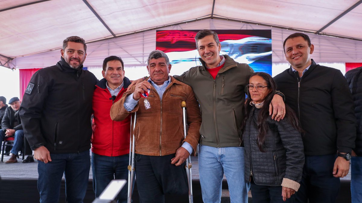 ¡Buenos días! 🇵🇾

Sigamos construyendo juntos un presente y futuro mejor para todos.