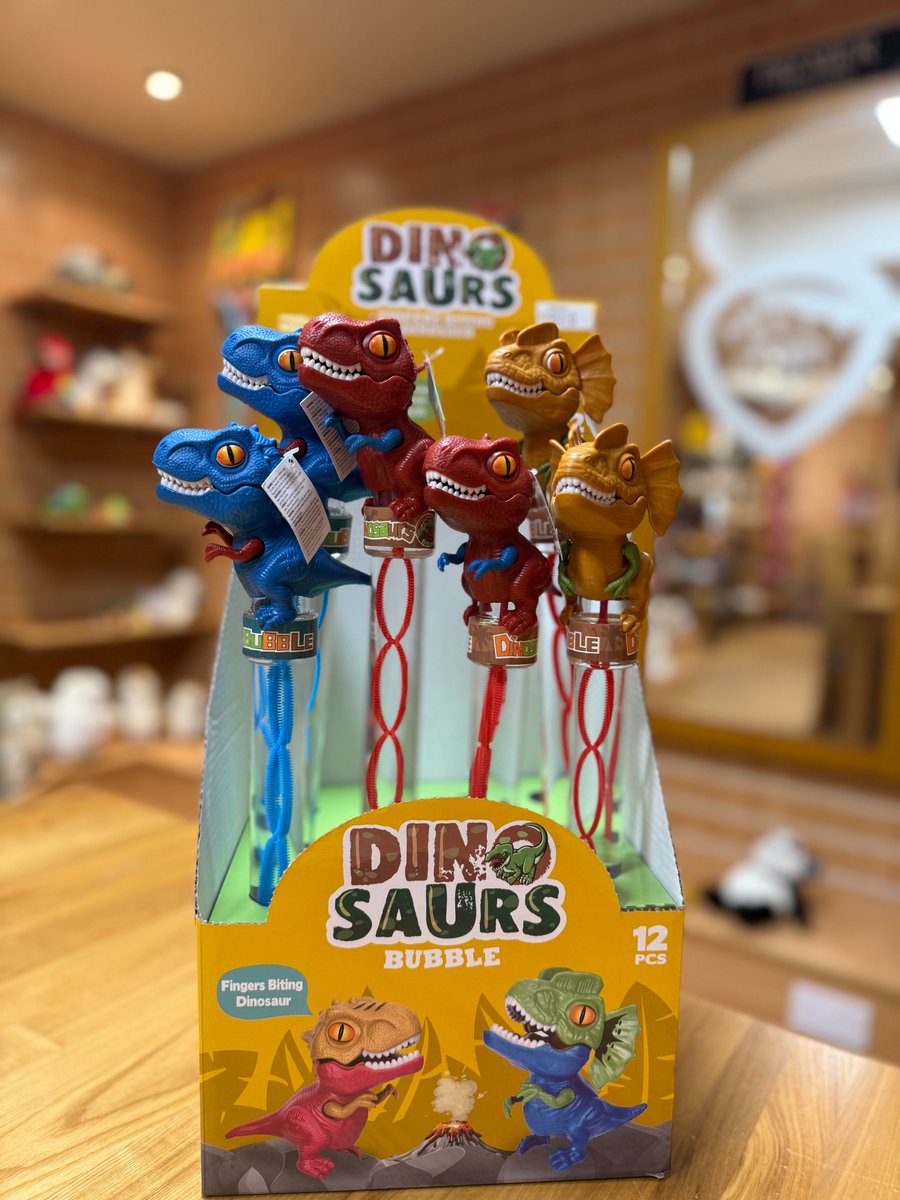ArkToys1's tweet photo. Is your shop full of cool stock ? 😉🤩
Make sure you have got Fans and bubbles ready for this heatwave. 🫧🌞 #arktoys #arktoys2025 #summer #fan  Visit https://t.co/a0IN4Z2uku  to see more . 😎 https://t.co/jrztkc6Kcr