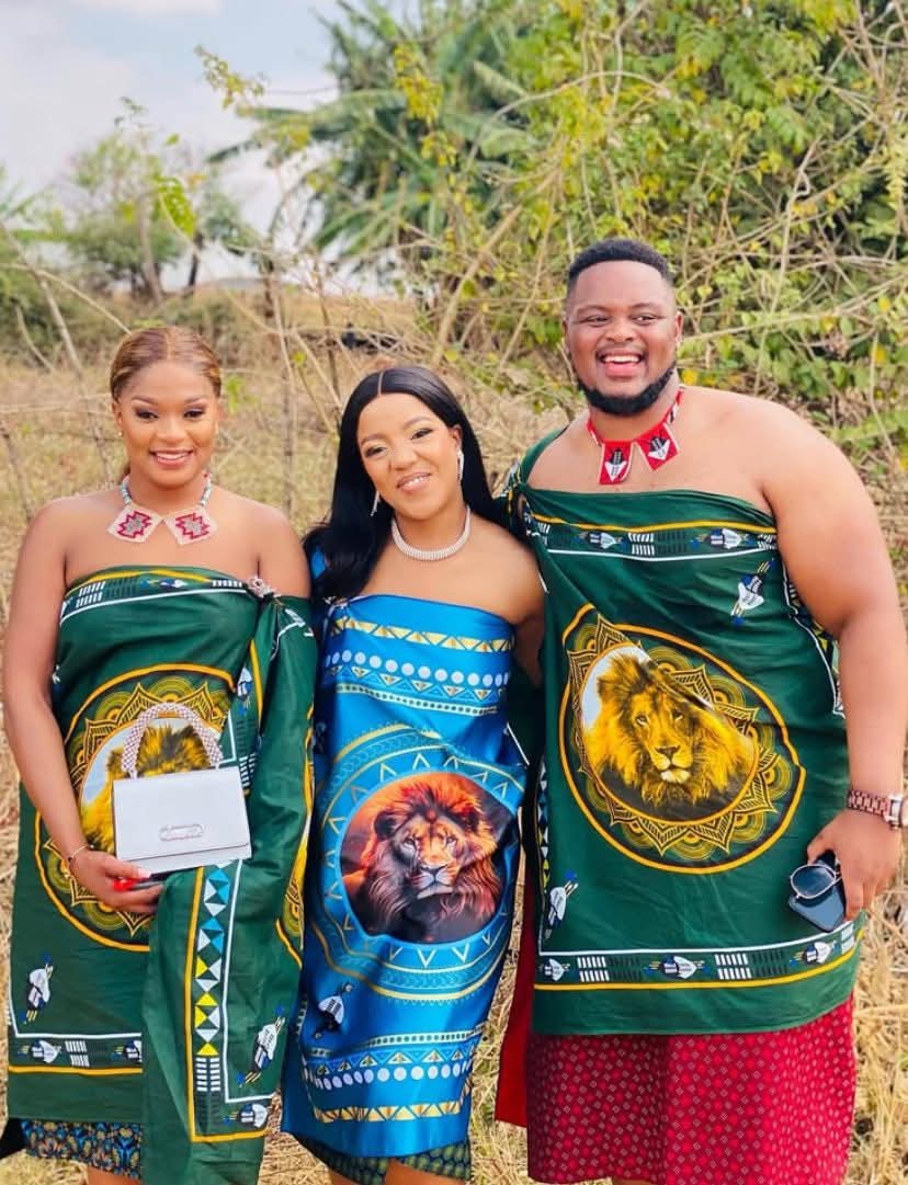 umhlangaswz's tweet image. The best traditional attire in all the world! 🤩💥💯🤩
#eswatini #imvunulo #LoveEswatini #kwentiwakanjena