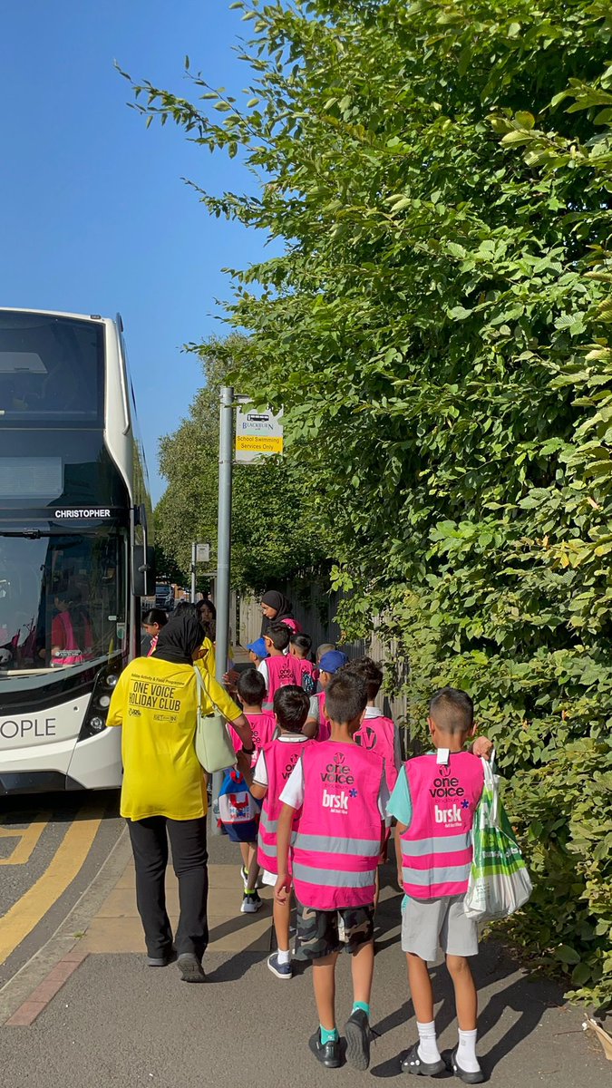 1VoiceBlackburn's tweet photo. We are ending the 1V Summer Holiday Club with a trip to Museum of Illusions - Manchester
Keep an eye out on our social media to see how the day unfolds ✨🌞
#HAF2025 #getstuckin
@blackburndarwen @springnorthHQ @educationgovuk https://t.co/Ybeuu3DtAL