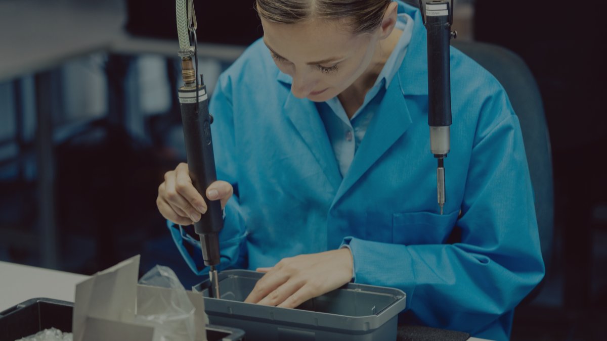 Only 1 in 4 people in  UK manufacturing are women.

The Advanced Manufacturing Forum is tackling outdated perceptions &amp; inspiring the next generation.

Find out more bbc.co.uk/news/articles/…

#WomenInManufacturing #Engineering #Inclusion #ukmfg