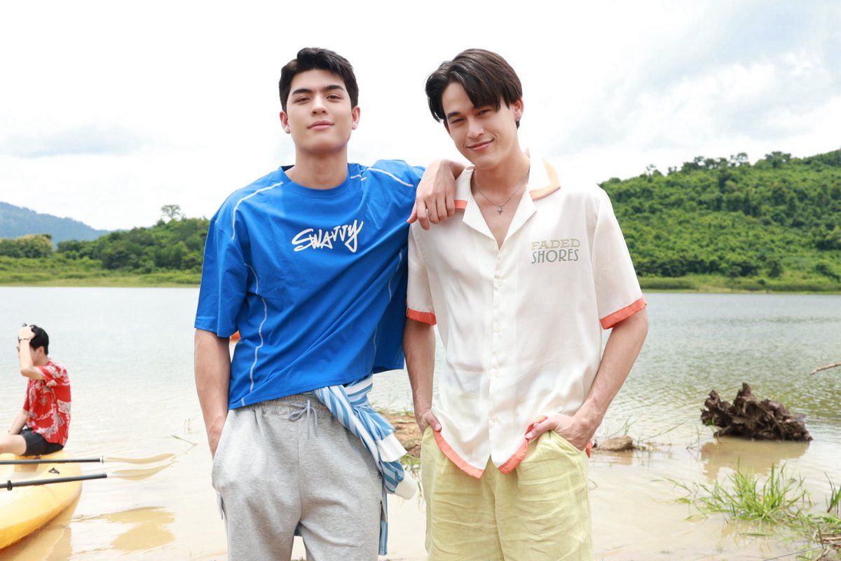 OLF_DreamOn's tweet photo. ขอแว่นกันแดดให้ตั้วหน่อยค่ะ คนข้างๆ แด๊ดดี้เกินนนน 🌞

#OnlyFriendsDreamOn 
#GMMTV 
@Josswayar @gawincaskey https://t.co/4SDS8t1wME