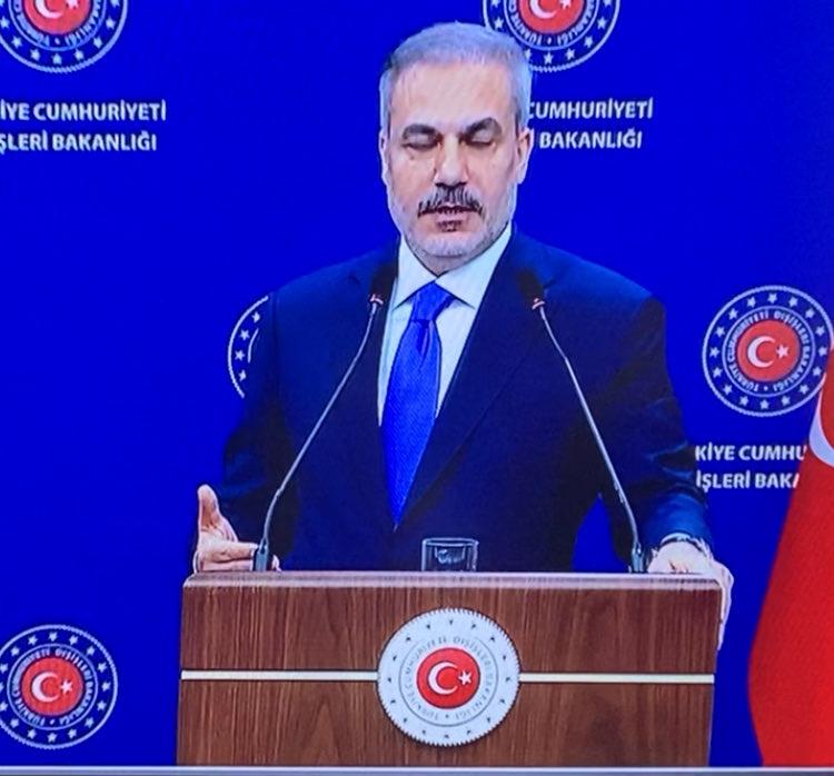 SON DAKİKA…SON DAKİKA….

DIŞ İŞLERİ BAKANI HAKAN FİDAN’dan YPG/SDG’ye açık tehdit.
“ ISRAİLİ’İN MAŞASI OLMAYIN!”