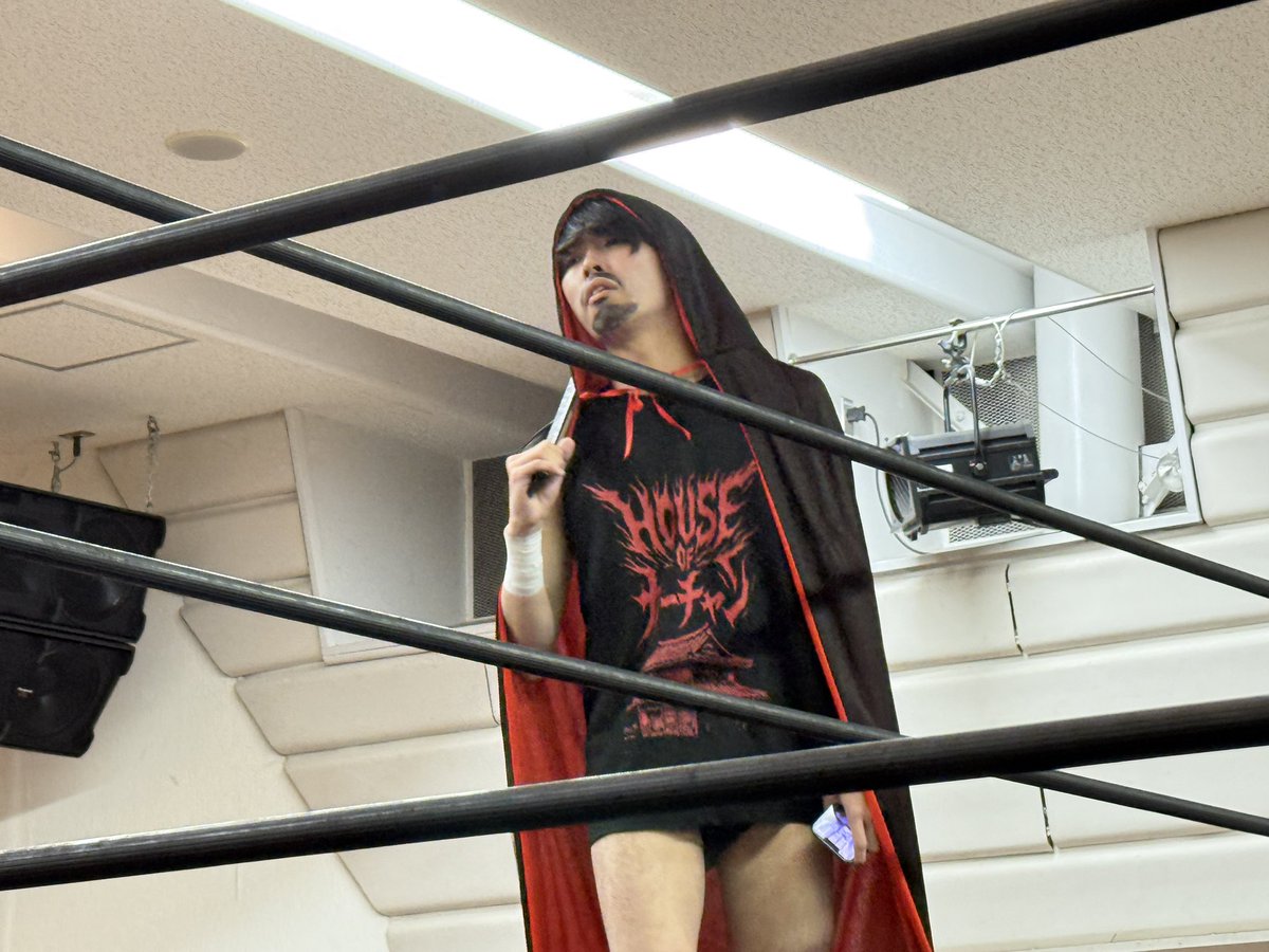 m_abc_123's tweet photo. SUGAMOプロレス 高島平大会8.11
#bEIVIL #CHIVIL #成田連(ツレ) 

#SUGAMOプロレス #お笑いプロレス
#高島平区民館 https://t.co/UqKCXLhQyv