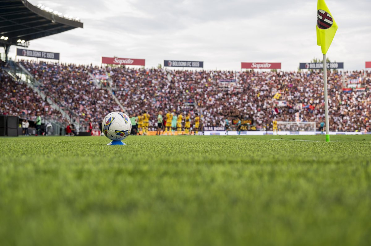 Bolognafc1909's tweet photo. #BolognaOFICreta info biglietti ℹ️🎟️

Continua la vendita i biglietti per l’amichevole Bologna-OFI Creta, in programma al Dall’Ara sabato alle 20:45, nei punti Vivaticket e online qui 👉 https://t.co/QkK20govBf

Settori aperti: Curva Bulgarelli (5€), Tribuna (10€). 

#WeAreOne https://t.co/rN2nhTCu1W