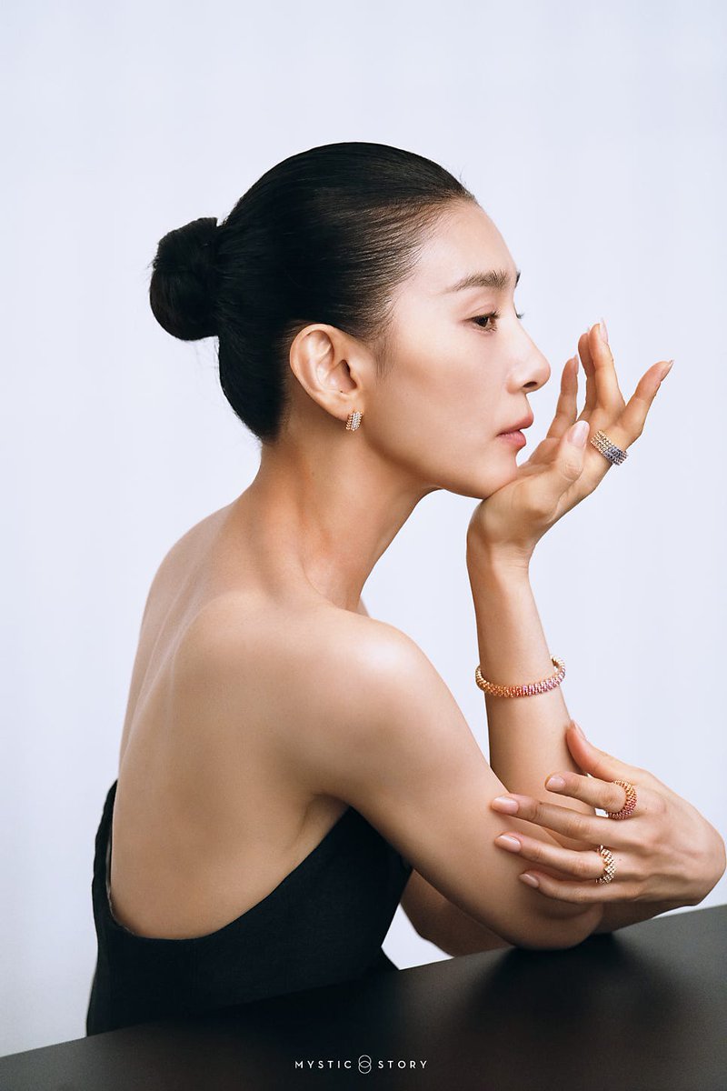 이 이모티콘 오랜만에 쓰네🤦