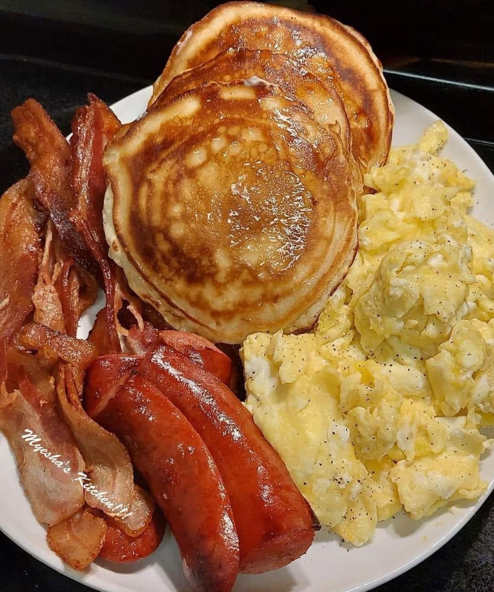 chefsevenn's tweet image. Be honest, what’s the best drink for this meal?