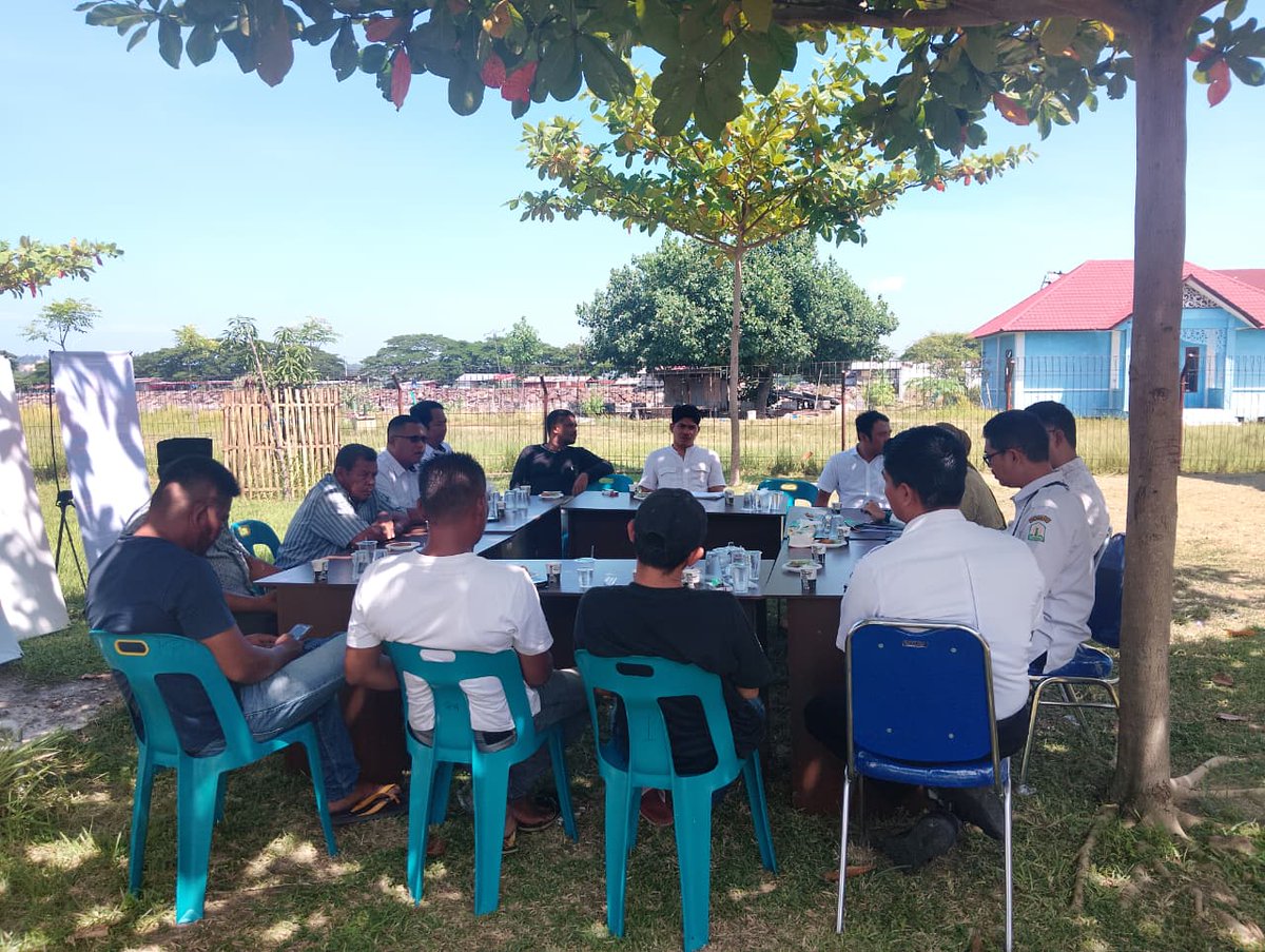 ppi_pusong's tweet image. #SahabatBahari, Kegiatan coffee morning dalam rangka implementasi penerapan kepesertaan jaminan sosial bagi awak kapal di @ppi_pusong. Bersama Kita Bisa 💪
@DkpAceh @alimanselian75 

📷Tim @ppi_pusong