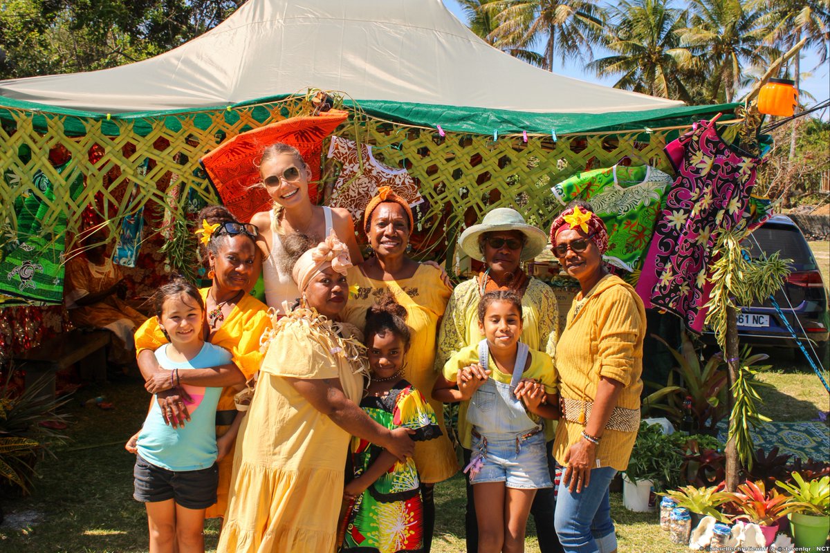 NewCaledonia's tweet photo. 🌿✨ Ready for a cultural escape? Join the  Sandalwood &amp; Honey Festival on Lifou Island, Aug 29–31!

Sing, dance, craft &amp; taste local delights 🌺

Package 415 AUD: boat, 3 nights homestay + breakfast, transfers.

Book now 👉 https://t.co/Oq13SvivPG

#NewCaledonia #Lifou https://t.co/iy23x39EmG
