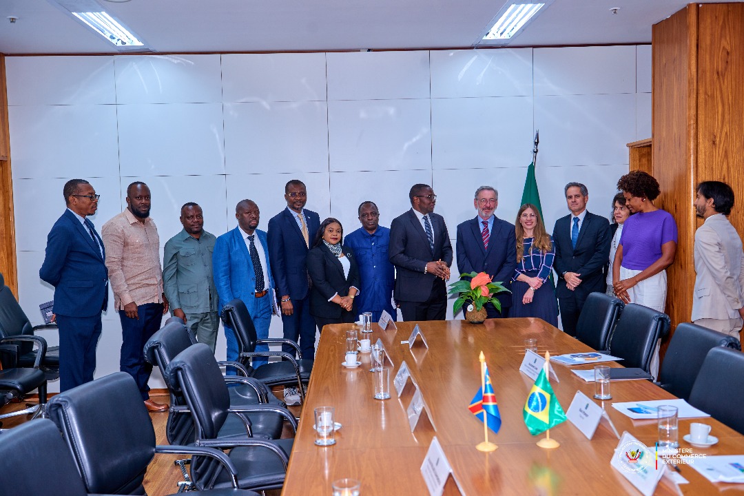 12.08.2025 | Brasilia-Brésil

Signature de l'Accord Commercial Bilatéral actualisé entre la RDC et le Brésil projeté pour novembre prochain. 

La République Démocratique du Congo et le Brésil s'engagent desormais à signer l'Accord Commercial Bilatéral actualisé au mois de