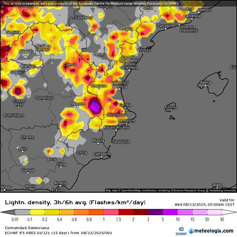 Seguimos bajo el dominio de la dorsal tropical. Además hoy energía disponible con posible actividad eléctrica en la provincia de Valencia.