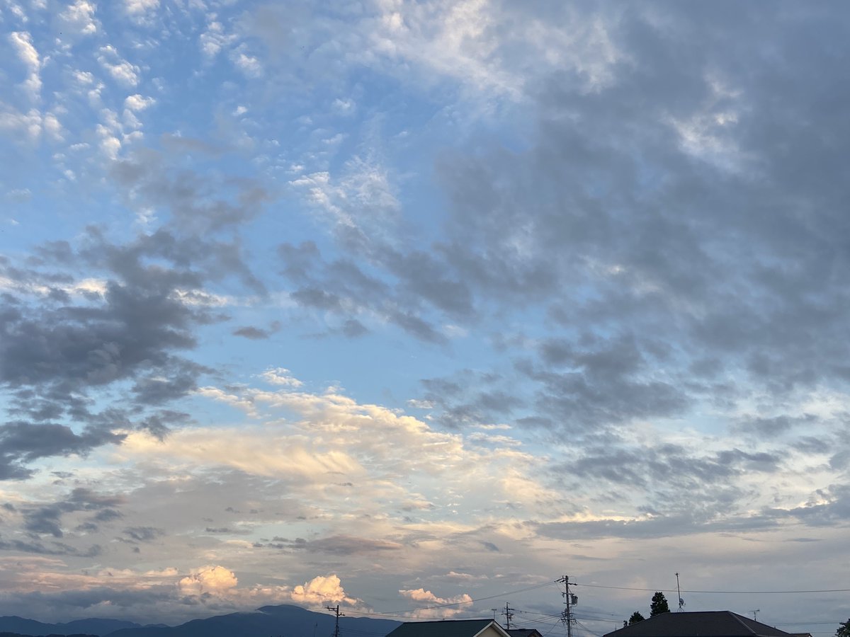 yamamitt's tweet photo. ゆっくり自分と向き合えた
長くこんな時間なかったなー
今日という1日ありがとう https://t.co/jGKTVUNHUW