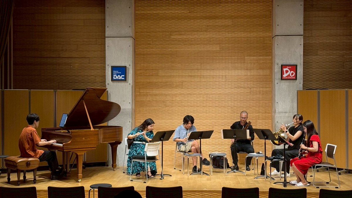 shionpiano's tweet photo. 8/10 ある日ある夜

最高に楽しい6重奏のコンサートおわり🎹
どこまでも音楽の方向性が一��でどこまでも尊敬できる仲間とのかけがえの無い時間。
また来年か再来年集まって演奏できますように… 
プーランクのオーバード楽しかったなああああ🥹 https://t.co/PsPy1UhhH0