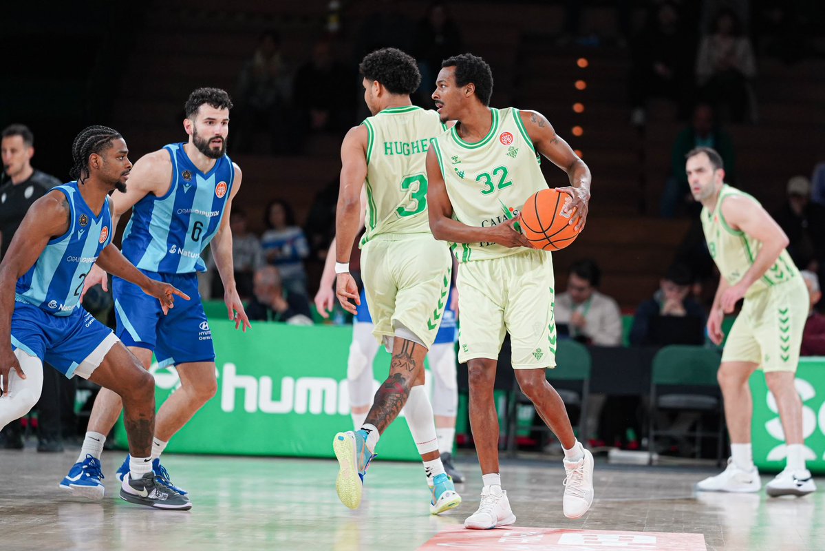 Álvaro Cruz 🗞️ (@alvaroocruzzz_) on Twitter photo Un sevillano determinará el futuro del <a href="/BaloncestoSev/">Baloncesto Sevilla</a>. 🫢🔜
👨🏻⚖️ José Manuel Martínez Borrego será el encargado de decidir el futuro del #BaloncestoSevilla.
#ACB #LigaEndesa #PrimeraFEB #BetisBaloncesto #SevillaHoy
ℹ️ <a href="/7vueltas/">Ángel Vilches</a> / 📸 <a href="/fvphotosport/">fvphotosport</a> Un sevillano determinará el futuro del <a href="/BaloncestoSev/">Baloncesto Sevilla</a>. 🫢🔜
👨🏻⚖️ José Manuel Martínez Borrego será el encargado de decidir el futuro del #BaloncestoSevilla.
#ACB #LigaEndesa #PrimeraFEB #BetisBaloncesto #SevillaHoy
ℹ️ <a href="/7vueltas/">Ángel Vilches</a> / 📸 <a href="/fvphotosport/">fvphotosport</a>