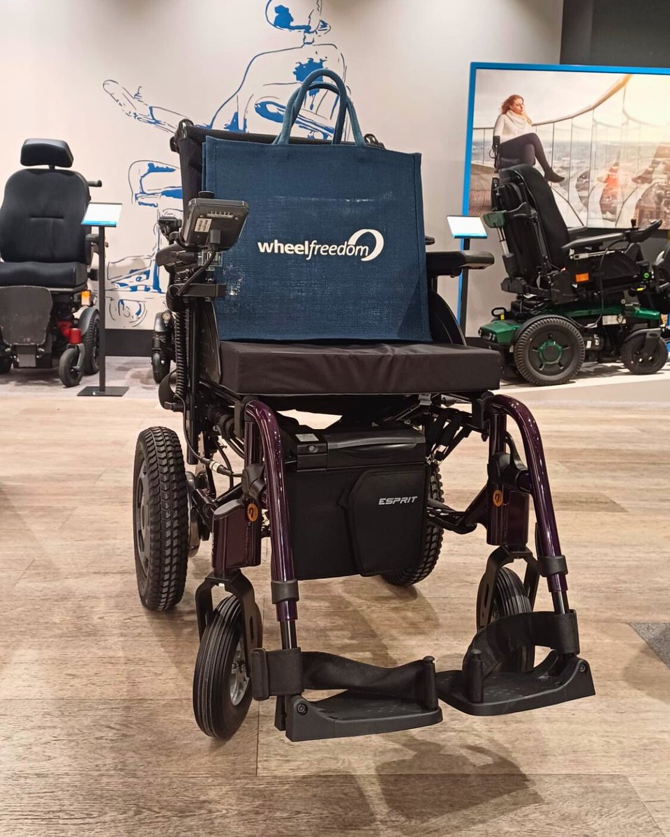 Wheelfreedom's tweet image. Just handed over an Invacare Esprit Action powerchair! 💙 This lightweight, foldable chair is perfect for those on the go. Get the best of both worlds, manual and powered drive! 

🔗 Book a showroom appointment: bit.ly/3rpzXES 

#poweredwheelchair #mobilitysolutions
