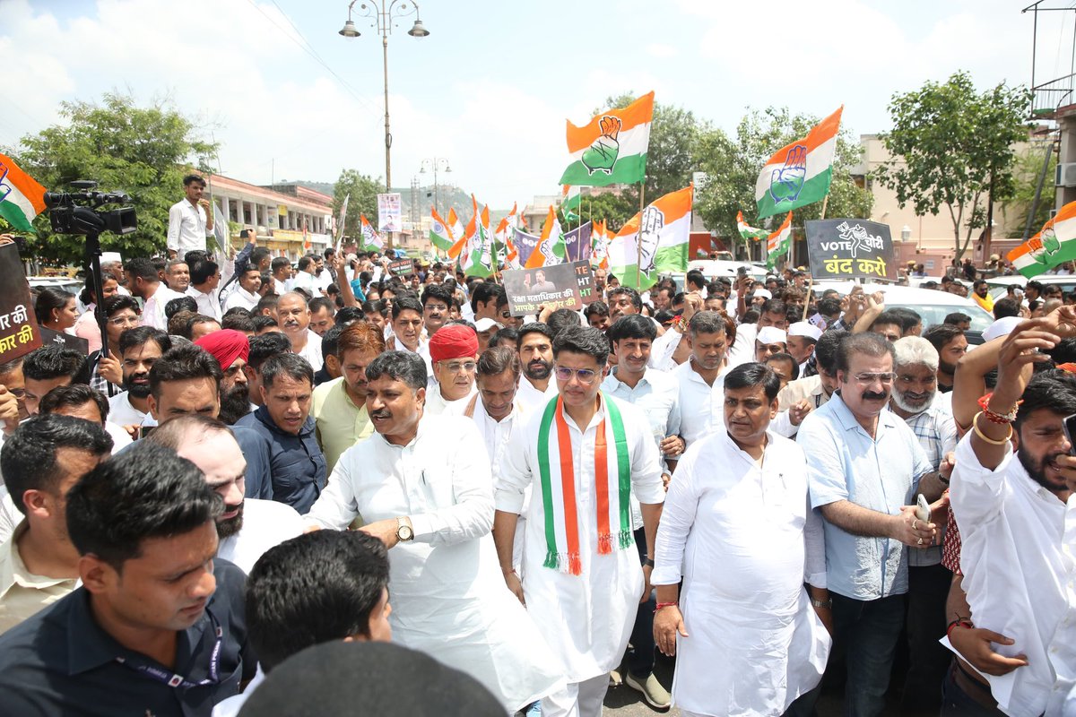 aliwajib's tweet photo. नेता विपक्ष श्री @RahulGandhi  जी ने सबूतों के साथ वोट चोरी का खुलासा किया है।
ये लड़ाई अब राजनीतिक नहीं, लोकतंत्र बचाने की है।
आइए सब मिलकर #वोट_चोरी के खिलाफ आवाज़ उठाएं और अपना मताधिकार बचाएं। #votechoriexposed 
@ashokgehlot51 @GovindDotasra @SachinPilot @INCRajasthan @INCIndia @Sukhjinder_INC @TikaRamJullyINC