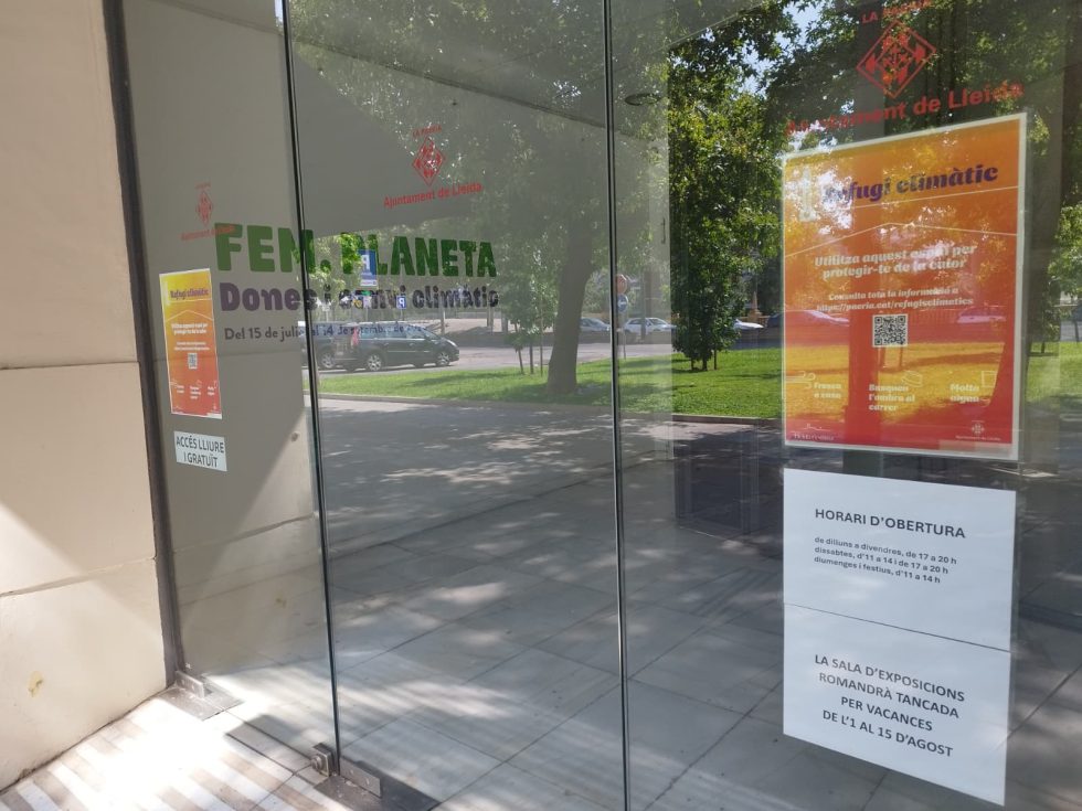 Jordina Freixanet i Pardo | Lleida (@jfreixanet) on Twitter photo 🟡 Exigim que la Paeria obri realment els refugis climàtics disponibles a Lleida.
📎 ercpaeria.cat/erc-exigeix-qu…
❌“No pot ser que en plena onada de calor l’Ajuntament no faci un esforç per atendre la ciutadania i es quedi en mers anuncis de cara a la galeria” 🟡 Exigim que la Paeria obri realment els refugis climàtics disponibles a Lleida.
📎 ercpaeria.cat/erc-exigeix-qu…
❌“No pot ser que en plena onada de calor l’Ajuntament no faci un esforç per atendre la ciutadania i es quedi en mers anuncis de cara a la galeria”