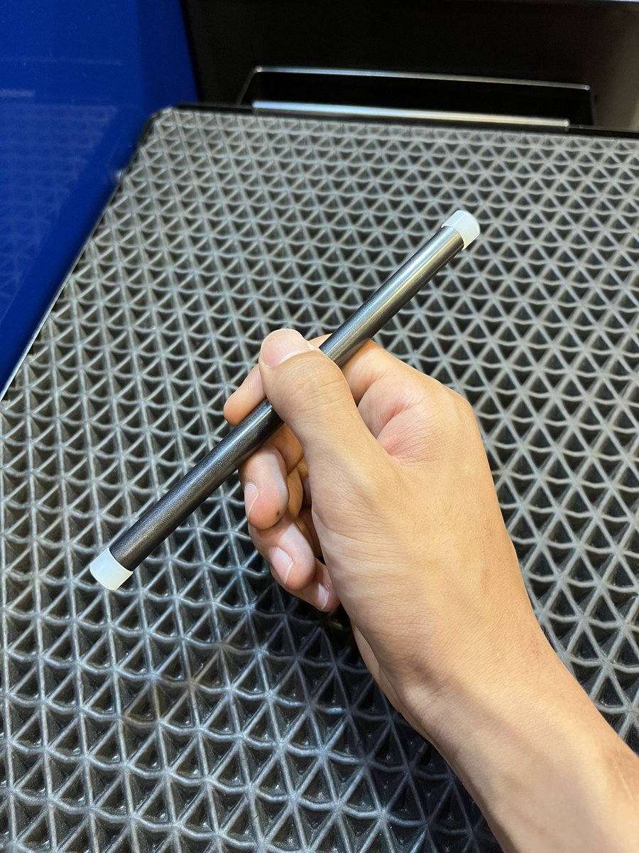 FG_HAKATA's tweet image. #ファクトリーギア
HALDER ドロップハンマー(ポンチタイプ)10mm

極細！ピンポイントで狙って叩けるドロップハンマーです。
頭径わずか10mmです！
ヘッドの素材は固くて割れにくいナイロンです👍
なかなか目立たない工具ですが、持っているとちょくちょく活躍します。

 #halder
 #工具好き