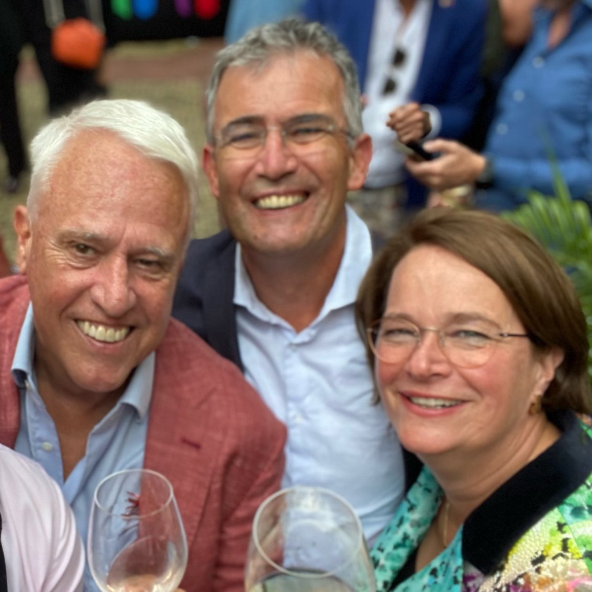 #lifeiskool (@willem_kool) on Twitter photo #lifeiskool <a href="/EmmyStoel/">Emmy Stoel</a> is benoemd tot directeur van het luxe Roemeense vijfsterrenhotel Palace Athénée van <a href="/InterConHotels/">InterContinental by IHG</a> in Boekarest. Het is een van de beste hotels van Roemenië. Voorheen was ze directeur van Okura Amsterdam en <a href="/sofitellegend/">Sofitel Legend</a> Amsterdam. Succes 🍀 #lifeiskool <a href="/EmmyStoel/">Emmy Stoel</a> is benoemd tot directeur van het luxe Roemeense vijfsterrenhotel Palace Athénée van <a href="/InterConHotels/">InterContinental by IHG</a> in Boekarest. Het is een van de beste hotels van Roemenië. Voorheen was ze directeur van Okura Amsterdam en <a href="/sofitellegend/">Sofitel Legend</a> Amsterdam. Succes 🍀