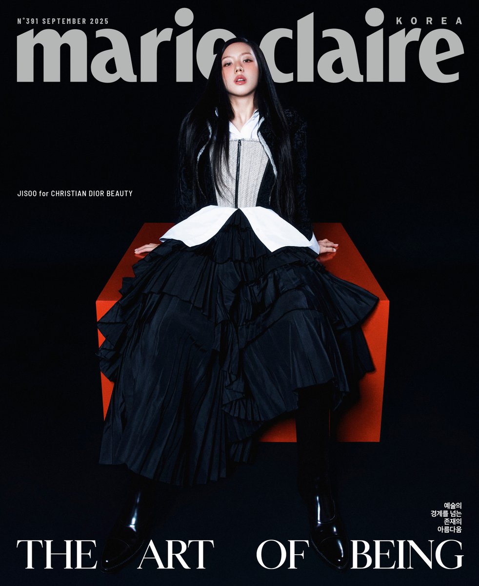 Marie Claire Korea ๋ง๋ฆฌ๋๋ ๋ฅด (@marieclairekr) on Twitter photo #์ ์ํ์ฐฌ #Coverstory
#๋ง๋ฆฌ๋๋ ๋ฅด์ฝ๋ฆฌ์ 9์ํธ ์ปค๋ฒ์ ์ฃผ์ธ๊ณต์ ํ๋ค๋ฆผ ์๋ ๋๋น์ผ๋ก ์์ ๋ง์ ์ธ๊ณ๋ฅผ ๋จ๋จํ ๊ตฌ์ถํด ๋๊ฐ๊ณ ์๋ #์ง์ ์
๋๋ค. #๋์ฌ๋ทฐํฐ ์ ํจ๊ป ์์ ๋กญ๊ณ ๋
๋ฆฝ์ ์ธ ํ๋ ์ฌ์ฑ์ ๋ฉด๋ชจ๋ฅผ ๋ด์๋ธ ์ง์์ ๋์ฒด ๋ถ๊ฐํ ์์ฐ๋ผ๋ฅผ ํ์ธํด๋ณด์ธ์.
<a href="/officialBLISSOO/">BLISSOO</a> #JISOO #diorbeauty #์ ์ํ์ฐฌ #Coverstory
#๋ง๋ฆฌ๋๋ ๋ฅด์ฝ๋ฆฌ์ 9์ํธ ์ปค๋ฒ์ ์ฃผ์ธ๊ณต์ ํ๋ค๋ฆผ ์๋ ๋๋น์ผ๋ก ์์ ๋ง์ ์ธ๊ณ๋ฅผ ๋จ๋จํ ๊ตฌ์ถํด ๋๊ฐ๊ณ ์๋ #์ง์ ์
๋๋ค. #๋์ฌ๋ทฐํฐ ์ ํจ๊ป ์์ ๋กญ๊ณ ๋
๋ฆฝ์ ์ธ ํ๋ ์ฌ์ฑ์ ๋ฉด๋ชจ๋ฅผ ๋ด์๋ธ ์ง์์ ๋์ฒด ๋ถ๊ฐํ ์์ฐ๋ผ๋ฅผ ํ์ธํด๋ณด์ธ์.
<a href="/officialBLISSOO/">BLISSOO</a> #JISOO #diorbeauty