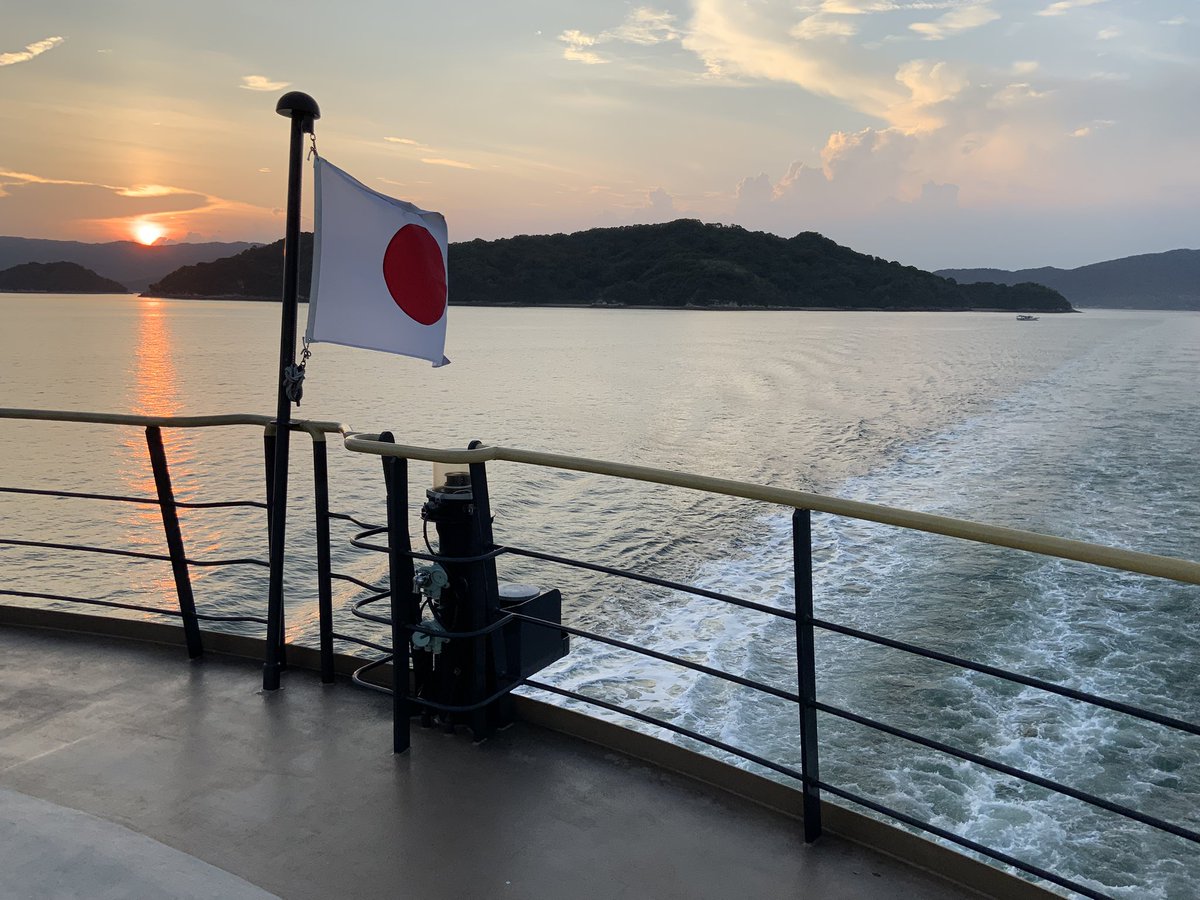 瀬戸は日暮れて夕波小波
お盆初日終了！
最終日まで、まだまだファイトー！！
#ラックジェット松山
#キャラクターショー
#イベント